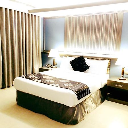 The Pepperland Hotel Legazpi Extérieur photo