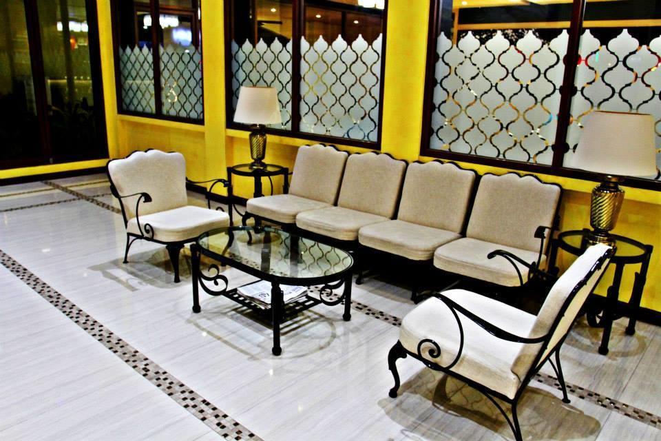 The Pepperland Hotel Legazpi Extérieur photo