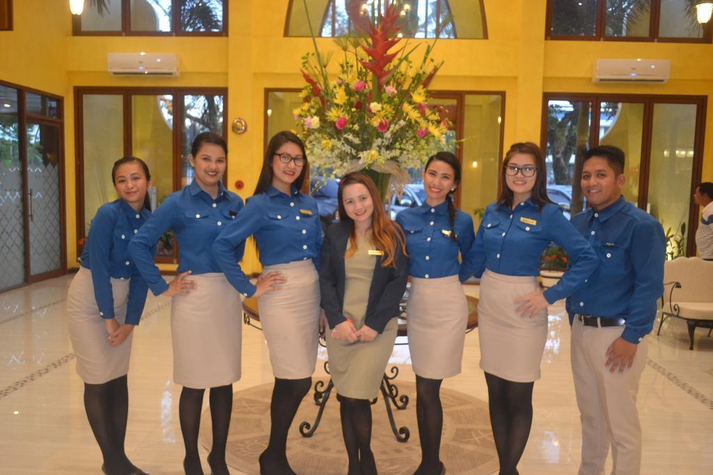 The Pepperland Hotel Legazpi Extérieur photo
