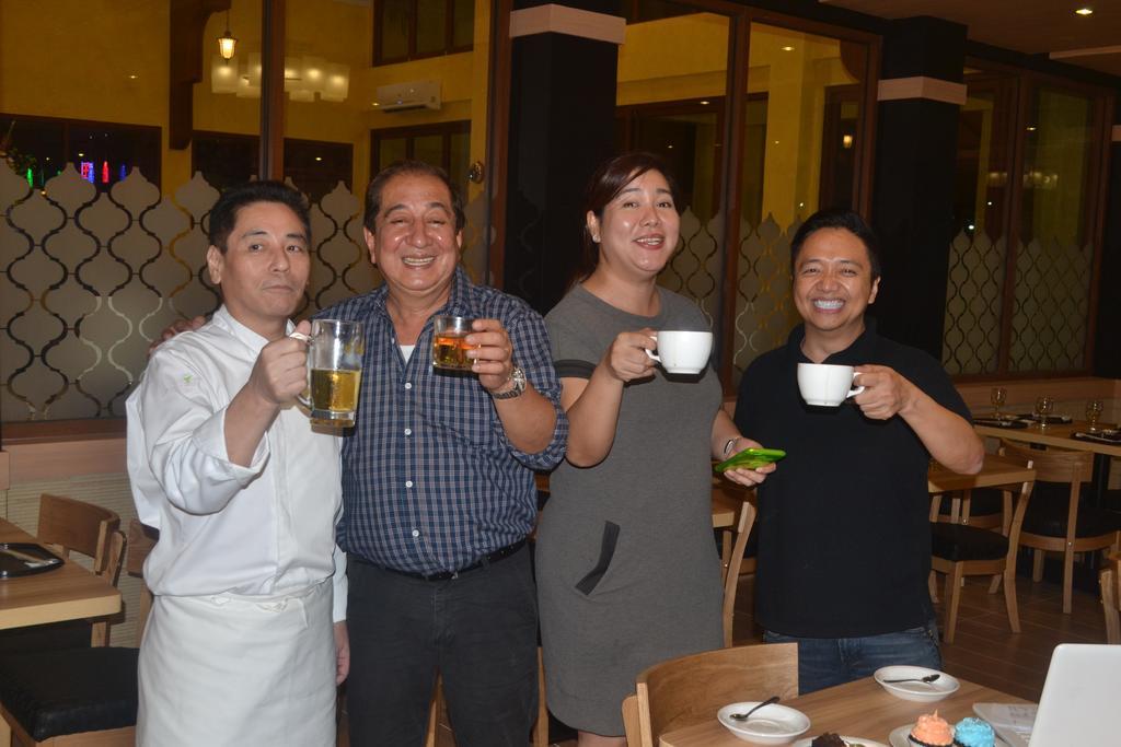 The Pepperland Hotel Legazpi Extérieur photo